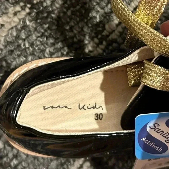 ZARA Patent Leather black kids shoes US Size 12.5 - Picture 11 of 12